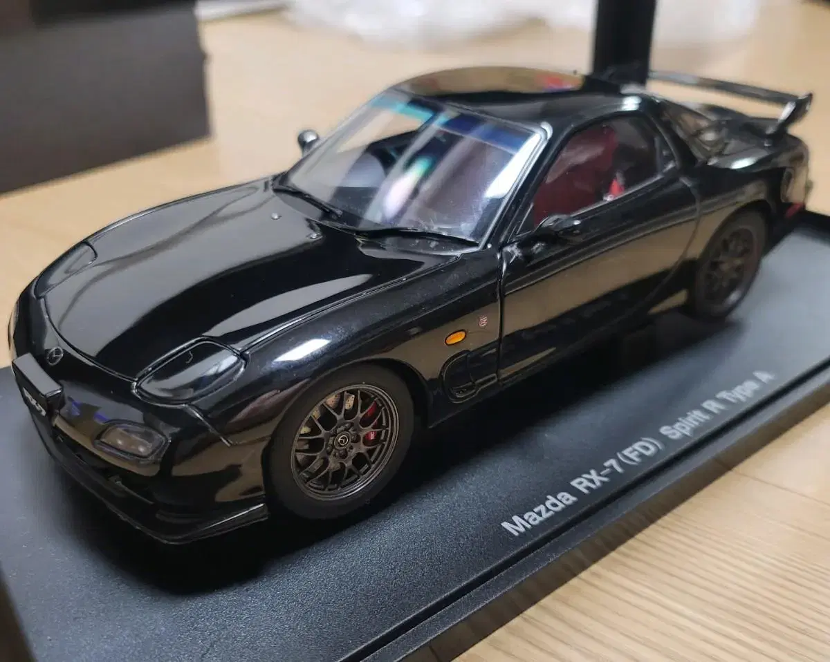 1:18 오토아트 rx-7 올검 판매합니다